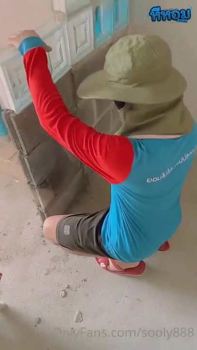 หลุดไทย sooly888 ซ้อลี่พร้อมเย็ด หลอกช่างสีเข้ามาดูแอร์ แล้วนอนแผ่ให้ช่างเย็ดแลกค่าช่างซะเลย โม๊กควยตอนจังหวะทีเผลอเสียวๆเลย